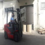 Xe nâng kẹp cuộn