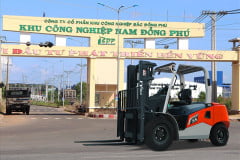 Xe Nâng Tại KCN Nam Đồng Phú
