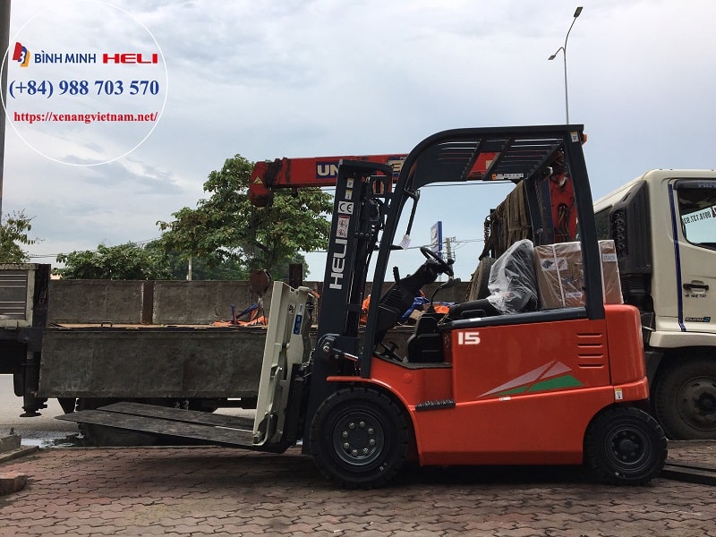 xe nâng điện 1.5 tấn lắp Push Pull