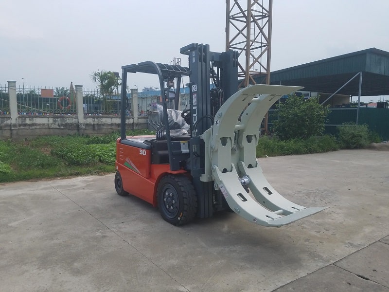 xe nâng heli lắp kẹp giấy papper roll clamps