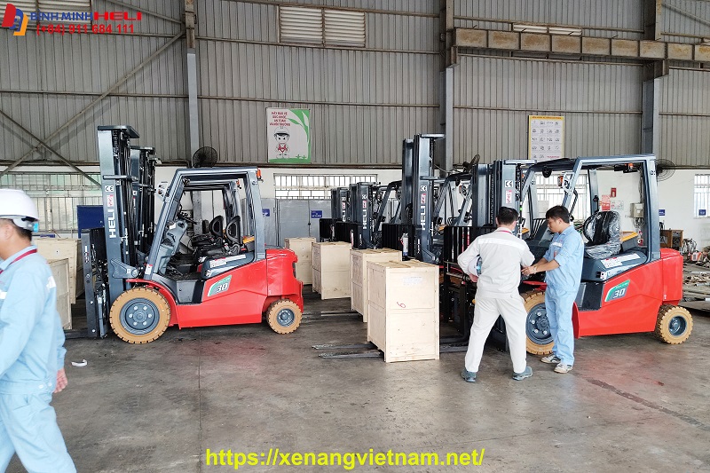 Xe Nâng 3 Tấn Tại HuynDai Thành Công