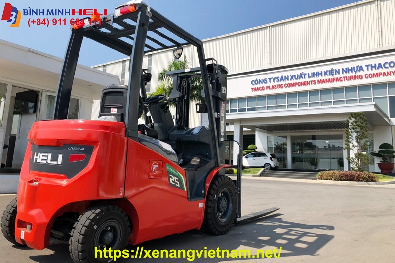 Xe Nâng Điện 3 Tấn Tại Thaco Trường Hải