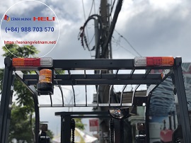Đèn cảnh báo trên thiết bị xe nâng điện 3 tấn pin lithium 