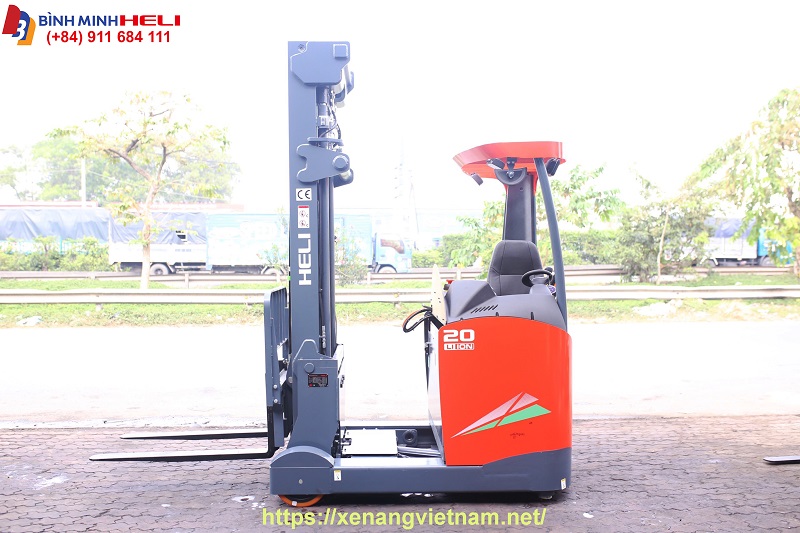 xe nâng điện đứng lái 2.5 tấn