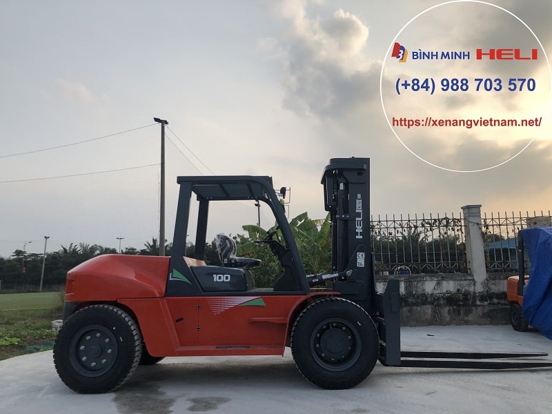 xe nâng động cơ 10 tấn