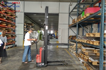 xe nâng tay cao 1.5 tấn xe nâng tay cao 1.5 tấn