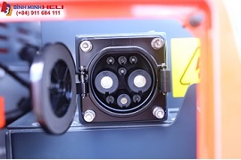 cổng sạc pin lithium-ion xe nâng điện 3.5 tấn