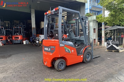 xe-nang-dien-1.5-tan-heli