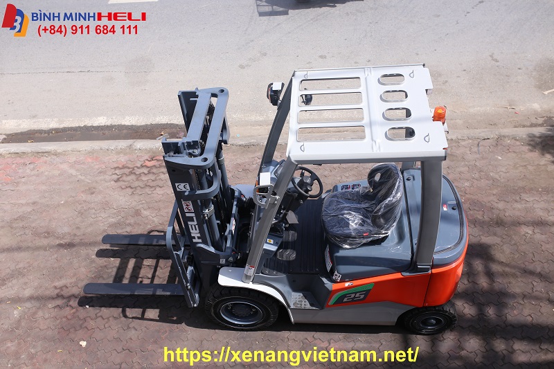 xe nâng điện ắc quy lithium-ion