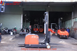 xe nâng điện đứng lái đối trọng sau