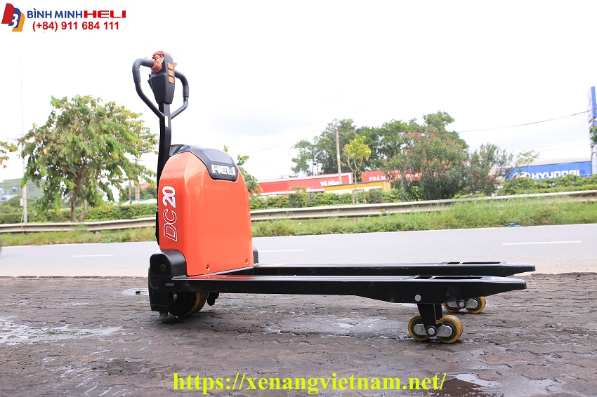 xe nâng tay điện pin lithium-ion 2 tấn