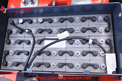 bình ắc quy 48V-600Ah xe nâng điện kho lạnh 2.5 tấn