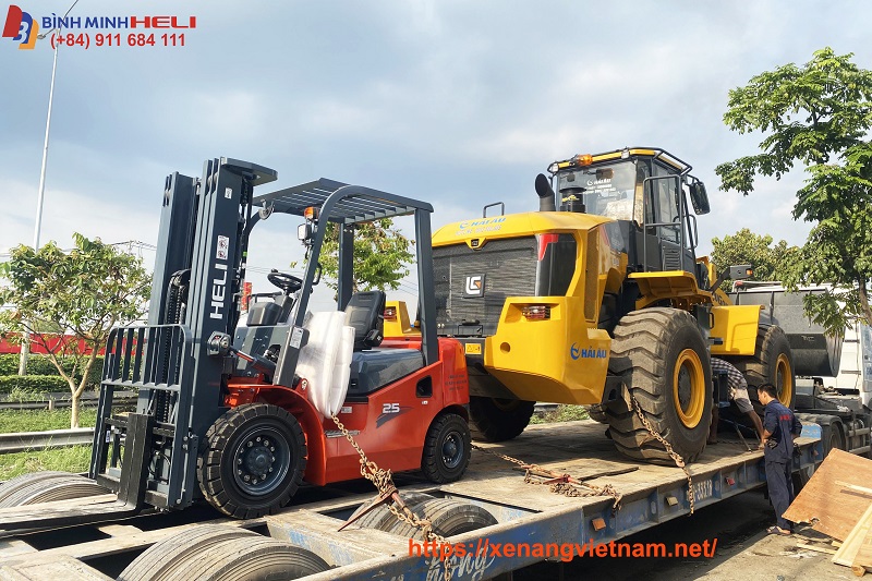 cho thuê xe nâng tịa TX bến cát