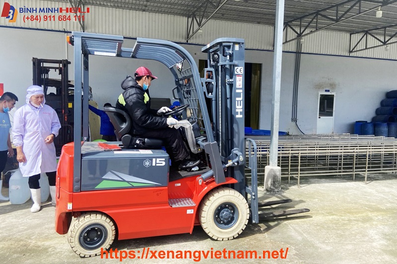xe nâng điện kho lạnh 1.5 tấn tại kcn an tây