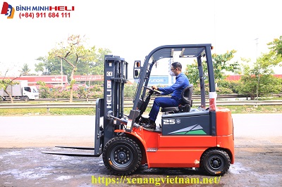 xe nâng điện kho lạnh heli 2.5 tấn
