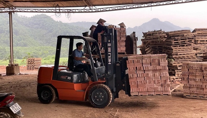 Xe Nâng VLXD Gạch