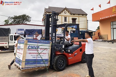 Xe Nâng Gạch Men Tại Gia Lai