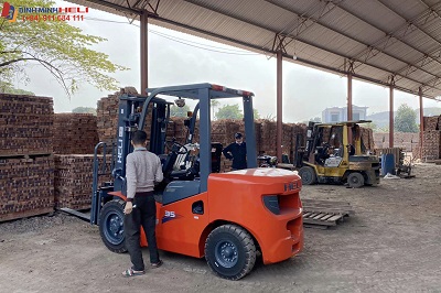 Xe Nâng Gạch Tuynel Tại Gia Lai