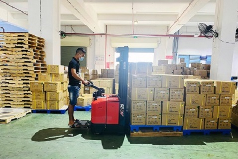 xe nâng tay cao 2 tấn HELI