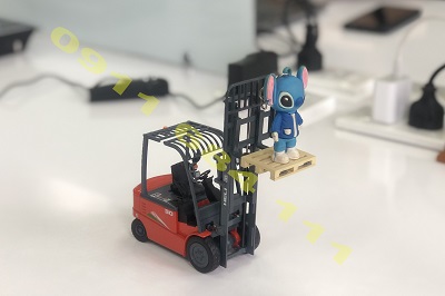 Mô hình xe nâng điện ngồi lái 3 tấn HELI