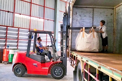 Xe Nâng Bao Jumbo Hạt Nhựa Xe Nâng Bao Jumbo Hạt Nhựa