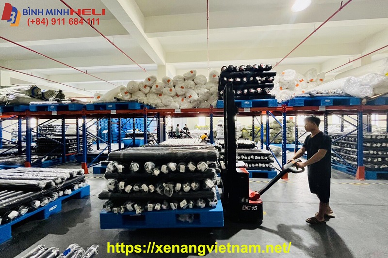Xe Nâng Tay Cao 1.5 Tấn HELI