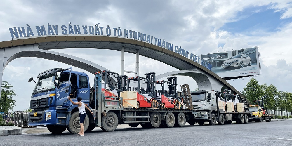 Xe Nâng HELI Tại Nhà Máy Ô Tô Huyndai Thành Công