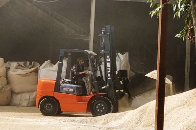 Xe Nâng Xúc Đổ VLXD
