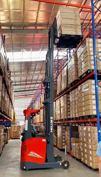 Xe Nâng Điện Đứng Lái 1.6 Tấn