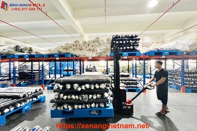 Xe Nâng Tay Cao 1.5 Tấn Chạy điện