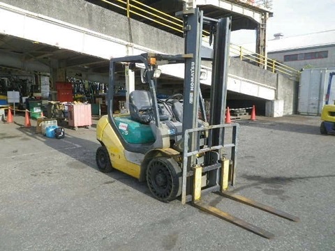 Xe Nâng Komatsu FD25C-16 Xe Nâng Komatsu FD25C-16