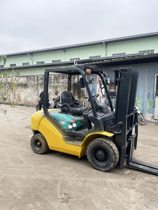 Xe Nâng Komatsu 2.5 Tấn 2006