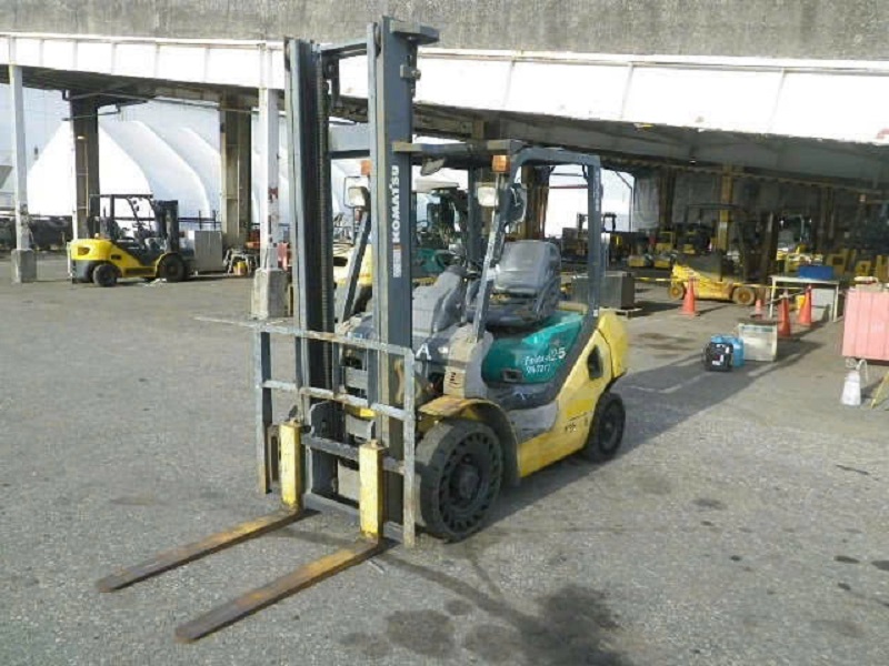 Xe Nâng Komatsu 2.5 Tấn FD25C-16 Xe Nâng Komatsu 2.5 Tấn FD25C-16