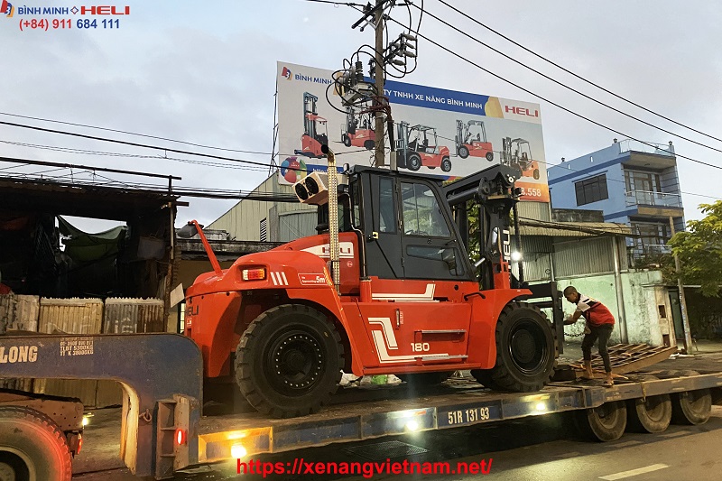 Xe Nâng Dầu 18 Tấn Tại Hồ Chí Minh